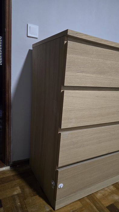 Cômoda 4 gavetas