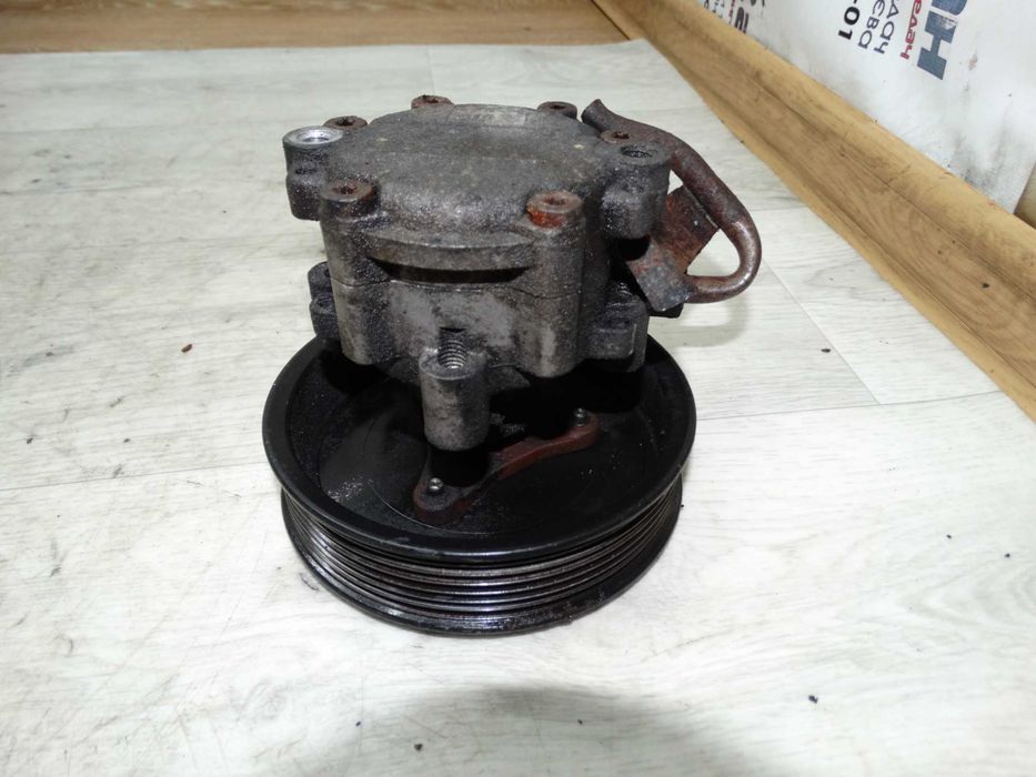 Насос гідропідсилювача (ГУР Renault Trafic 2.0dCi 2001-2014 7613955611