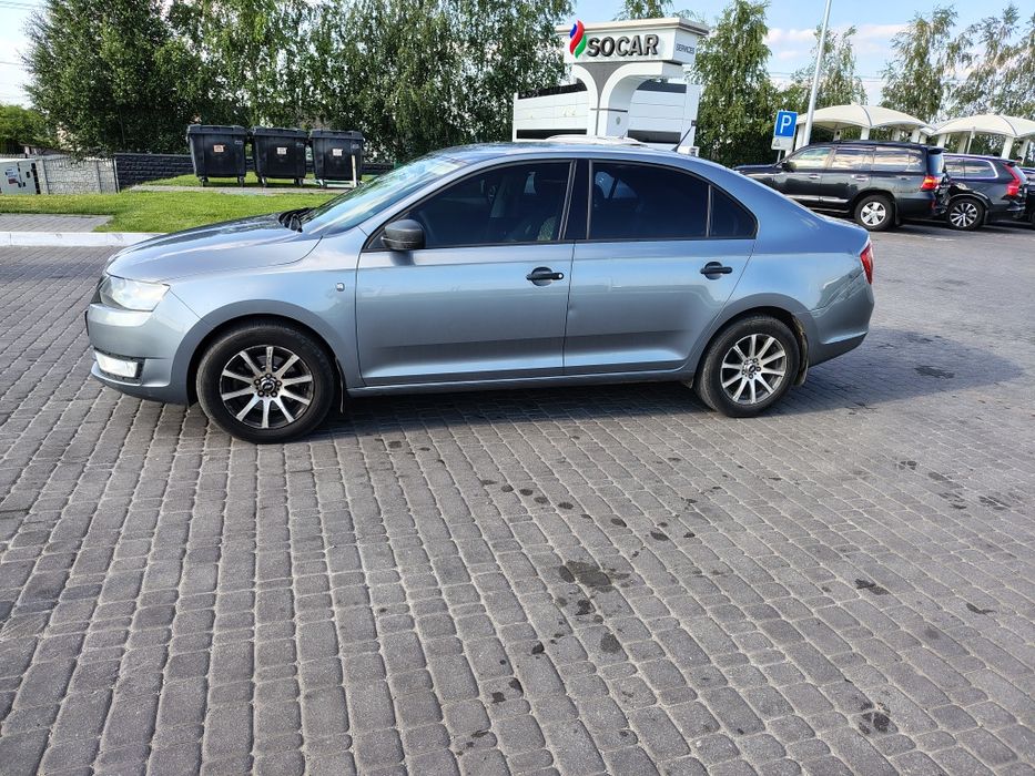 Продам терміново !.Skoda Rapid 1.6 газ/бенз