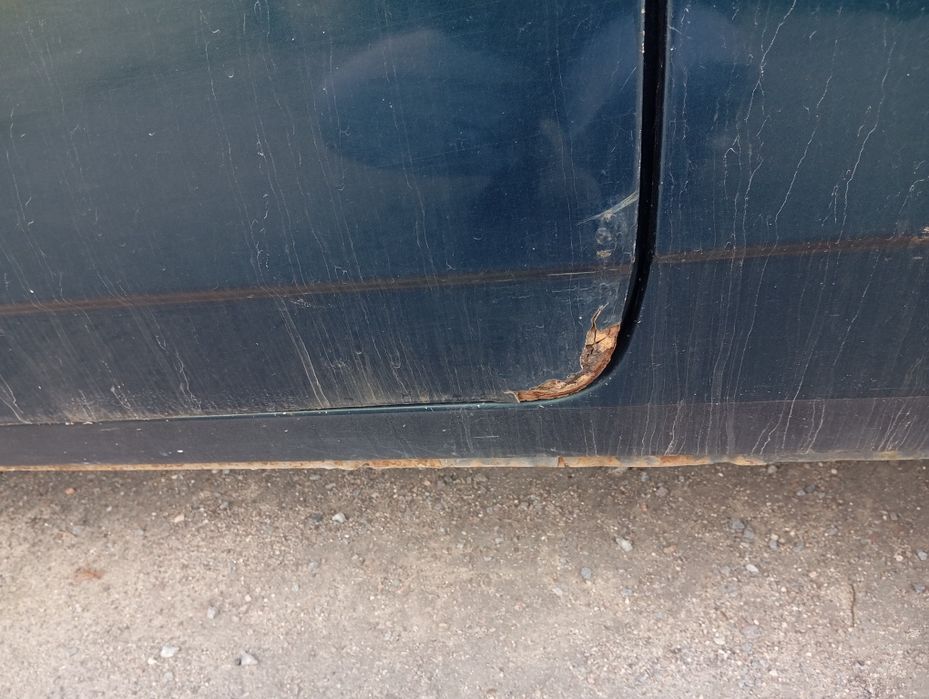 ВАЗ 21083 інжектор 2001 року.