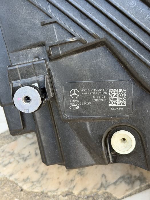Farol difeito full led mercedes GLC