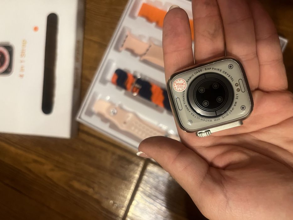 Smartwatch com 4 bracelets