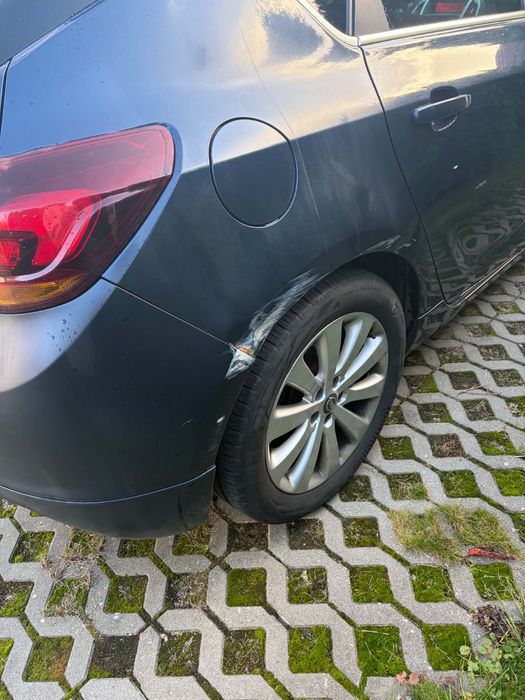 Opel astra J 1.4 T 2011 rok