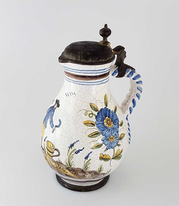 Dzban sygnowany J Hannong - Strasburg czynny w l. 1766 /1780