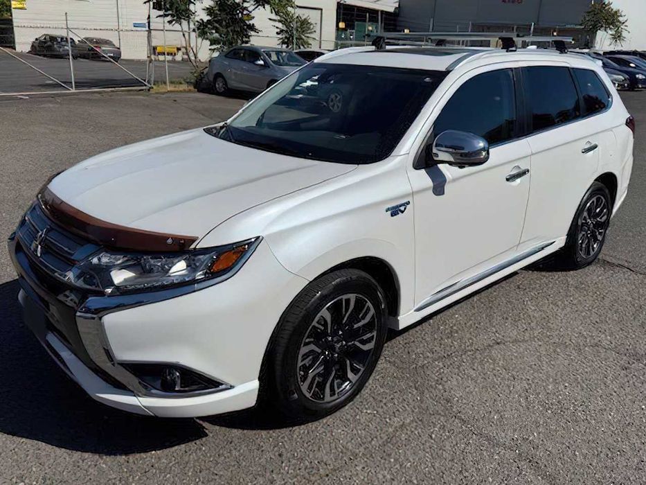 Mitsubishi Outlander PHEV GT      2018