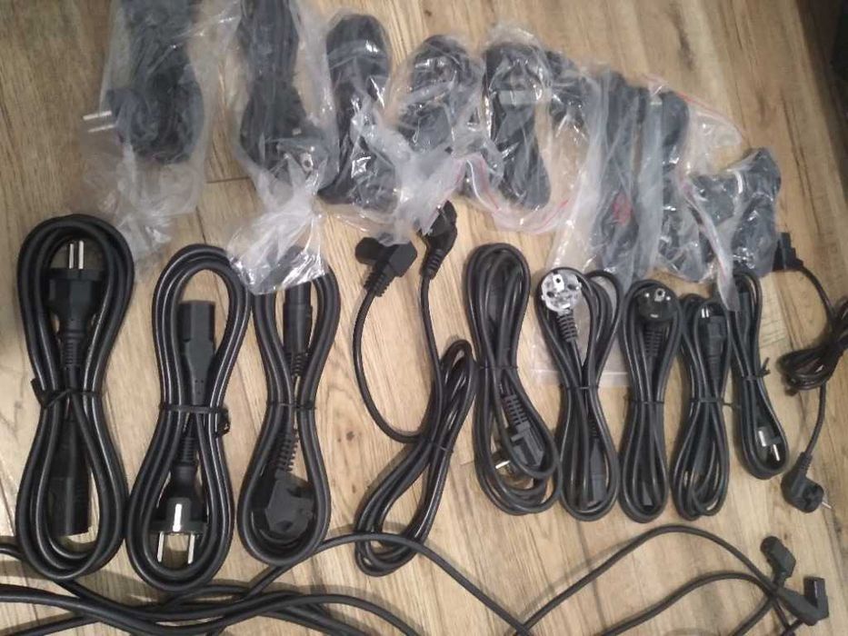 Kabel zasilający na sztuki do komputera drukarki itp.