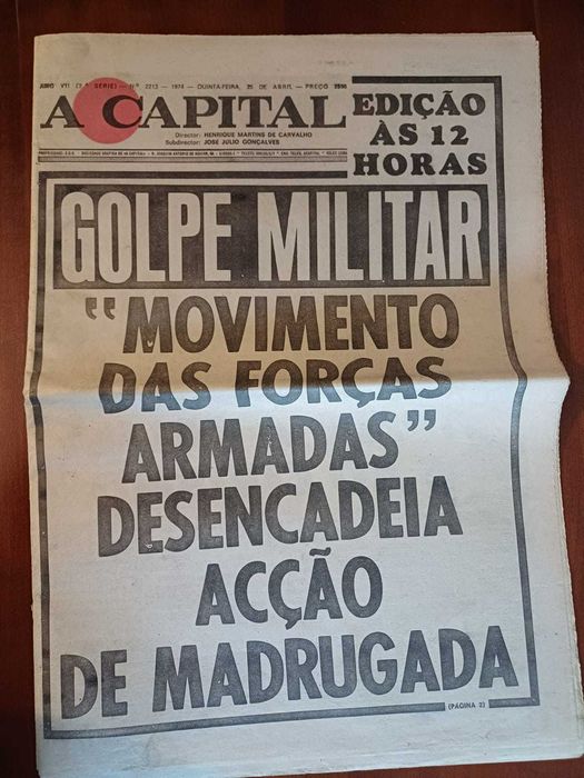 Coleção de Jornais (25 de Abril)