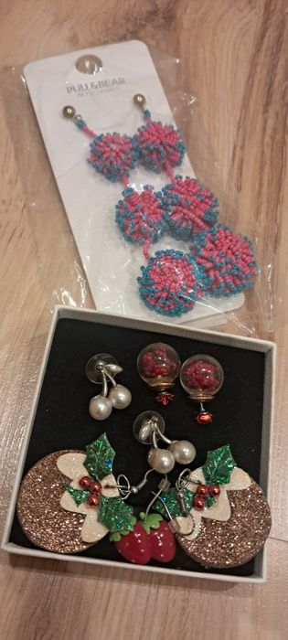 Zestaw różnych kolczyków Pull&Bear i inne