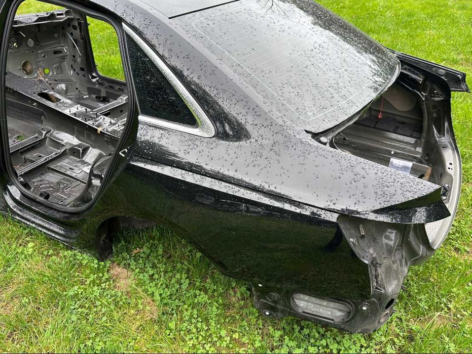 Четверть Audi A4 B9 Lift крило кузов рестайл разборка