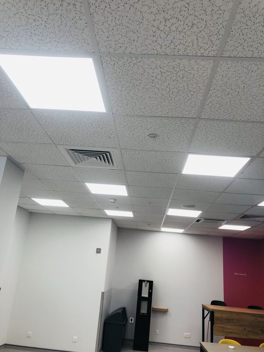 Trabalho de eletricidade , canalizaçao e ladrilho