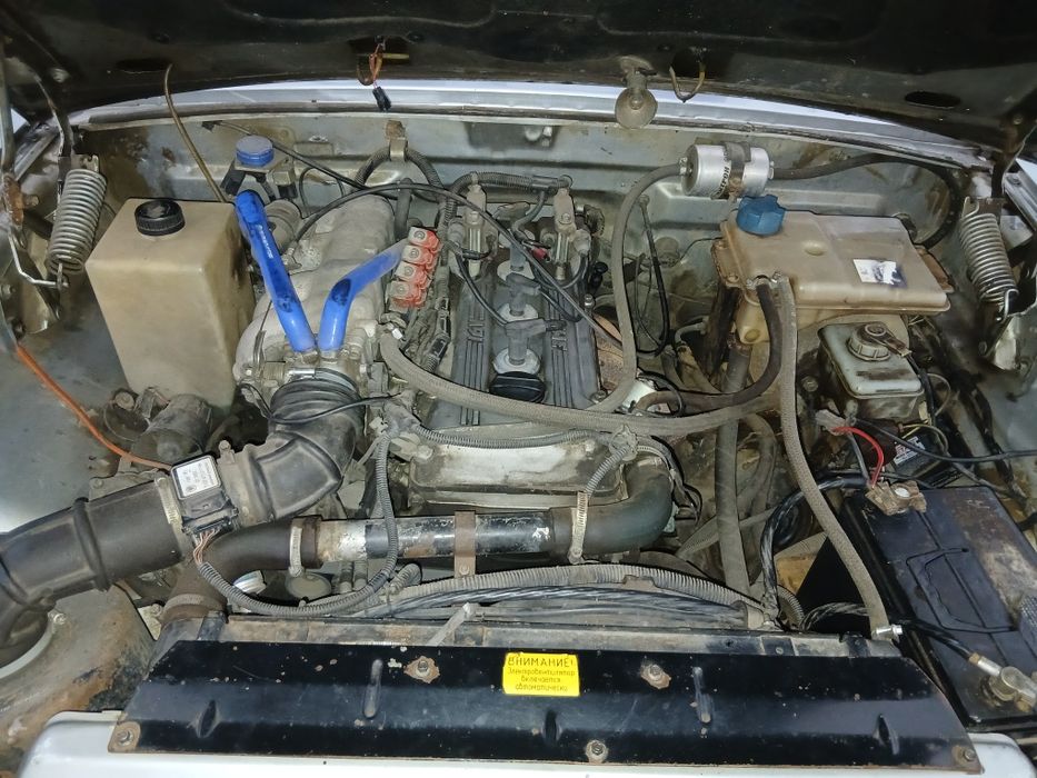 Газ-Волга 31105.