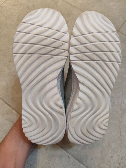 Кросівки Skechers