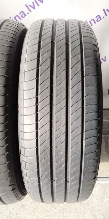 Шини літні R17 215/60 Michelin Primacy 4