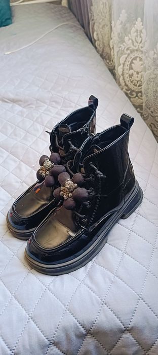 Ботінки холодна осінь