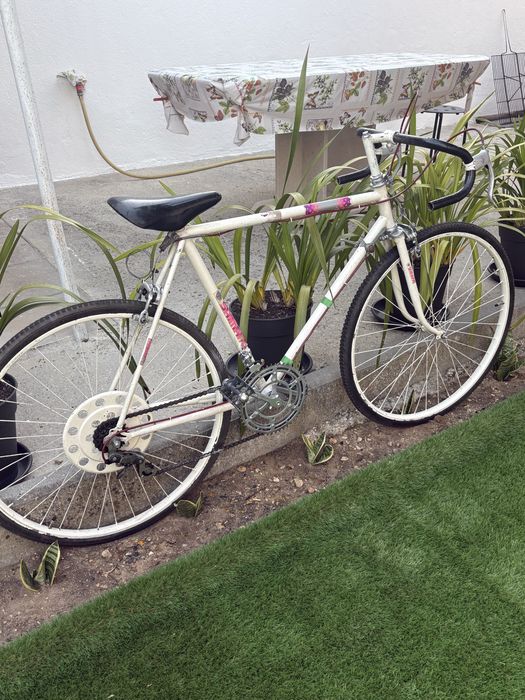 Bicicleta estrada antiga