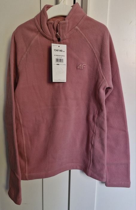 Nowa bluza polarowa 4f 134-140