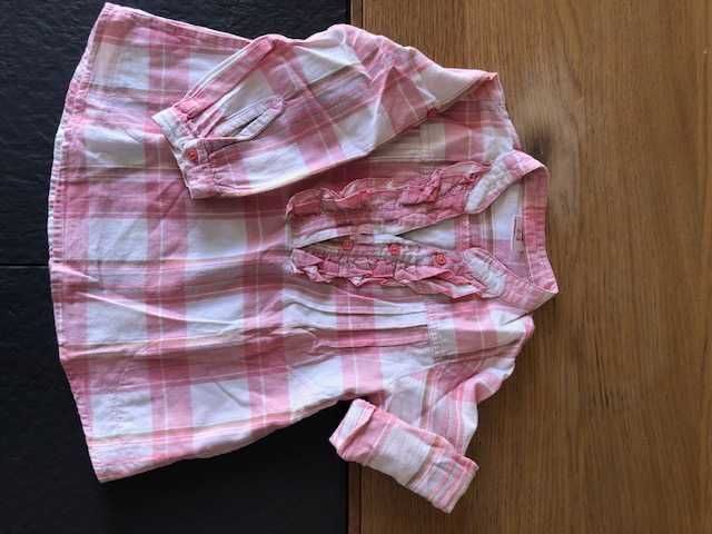 Camisa rosa muito linda, manga comprida com presilha, como nova