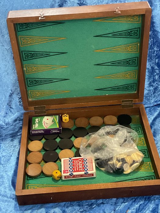 Tabuleiro xadrez duas faces com 38x32x09 cm vários jogos