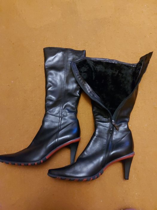 Зимние кожаные женские сапоги Baldinini