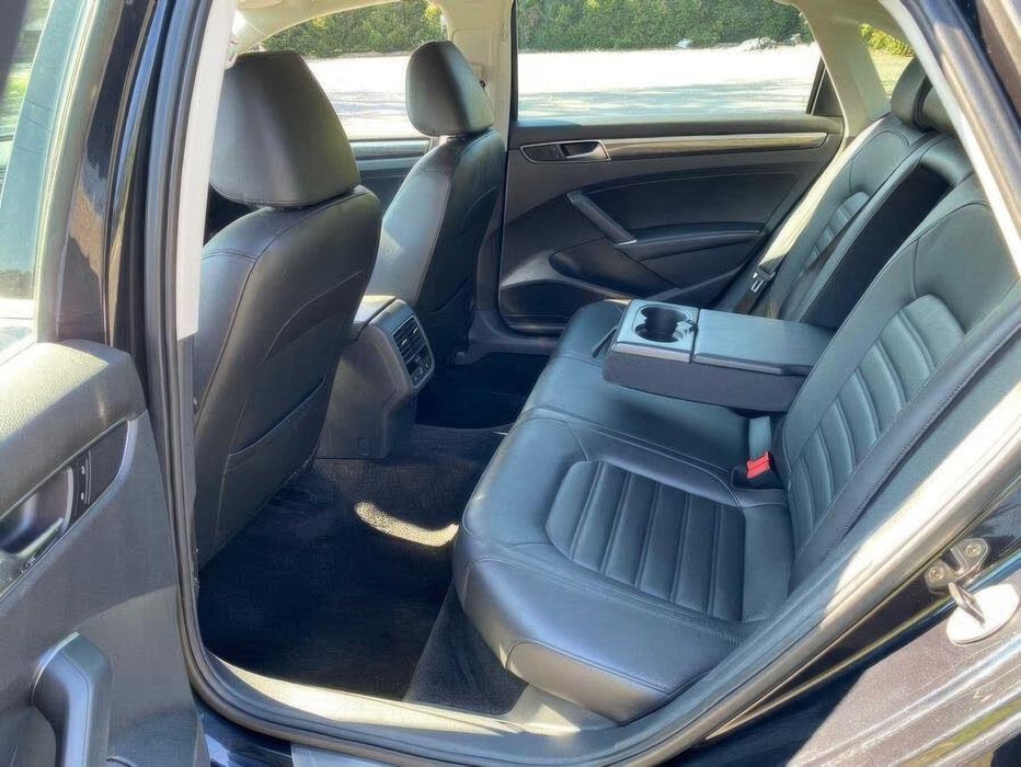 Volkswagen Passat      2016