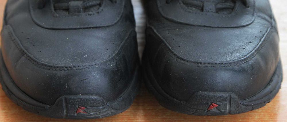 Кросовки ECCO Gore-Tex 46р. устілка 30 см. Гарний стан.
