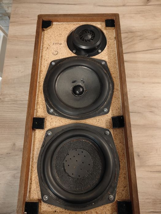 Kolumna głośnik celestion 120