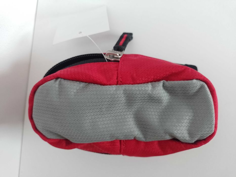 Etui saszetka nerka do paska na drobiazgi, klucze itp