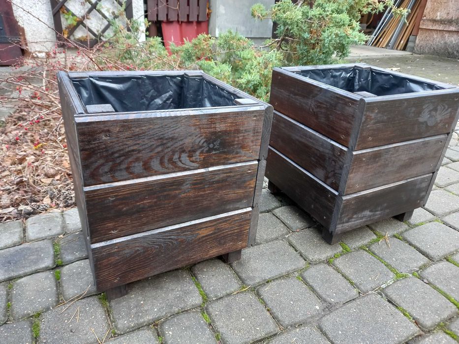 Doniczka drewniana 35x40