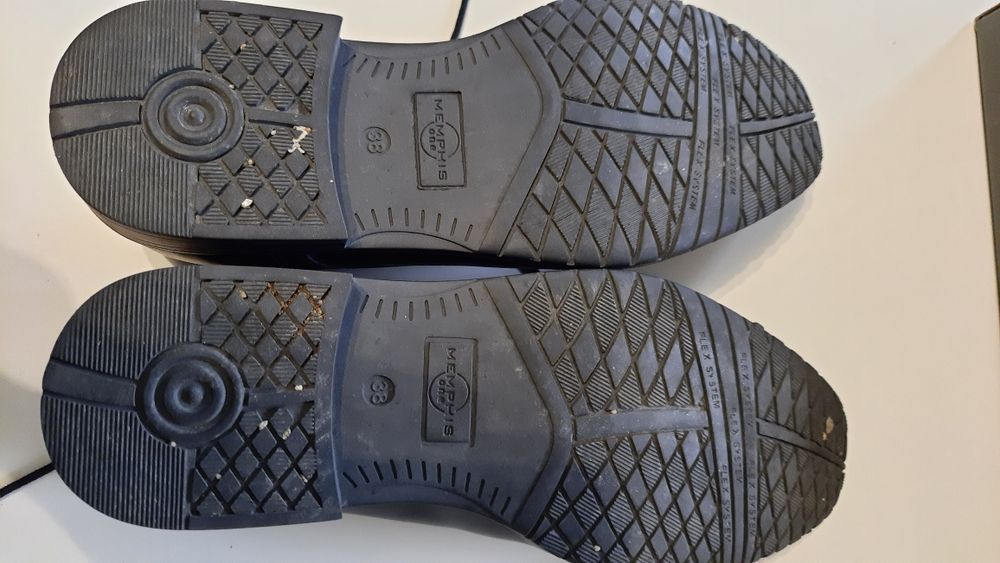 Buty męskie-skóra naturalna nr.38 czarne