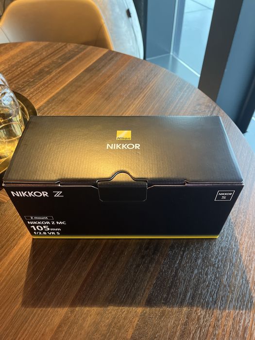 Nikon Nikkor MC 105mm f2.8 VR S NOVA