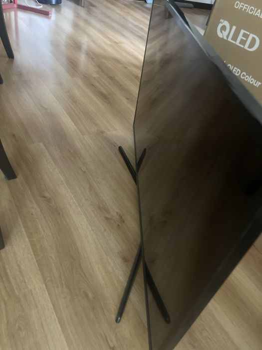 TV led avariada