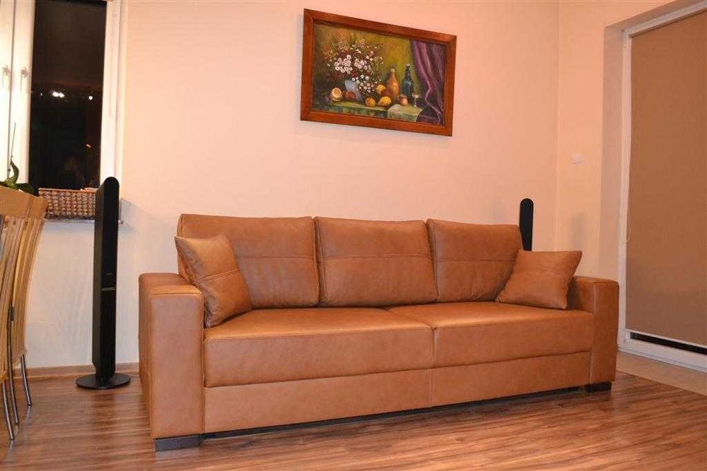 Kanapa Senator w beżowych odcieniach