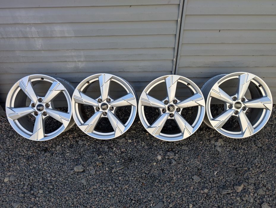 Оригінальні титанові диски Audi 5*112 R18 5/112 18 Volkswagen ET 39