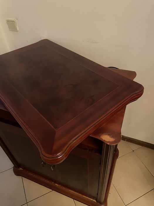 Móvel de apoio a TV