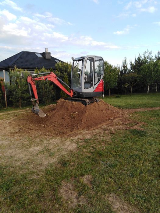 Usługi koparko ładowarką, minikoparką,  wozidłem, szamba