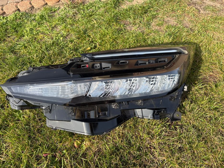 Lampa lewa toyota c-hr 2024