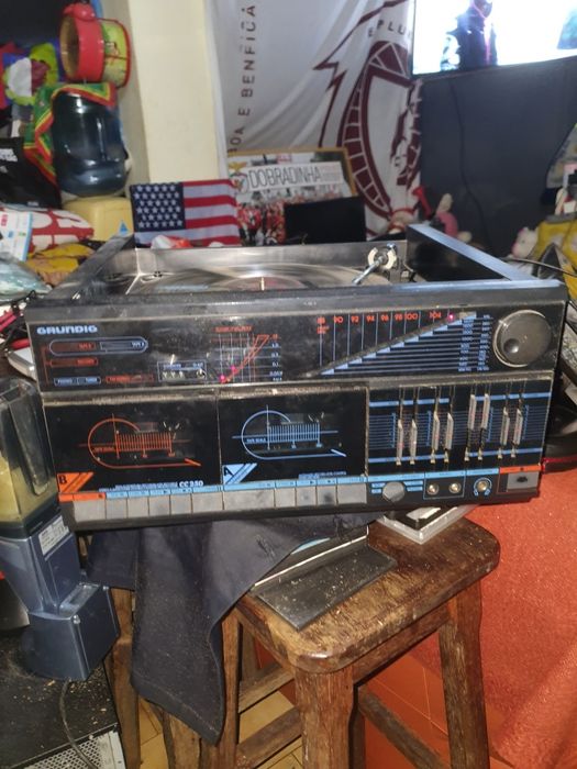 Gira disposição grundig crânio e caseeste a funcionar vendo ou troco