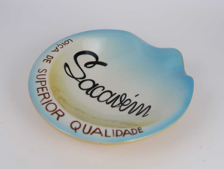 Cinzeiro modernista Fábrica de Sacavém