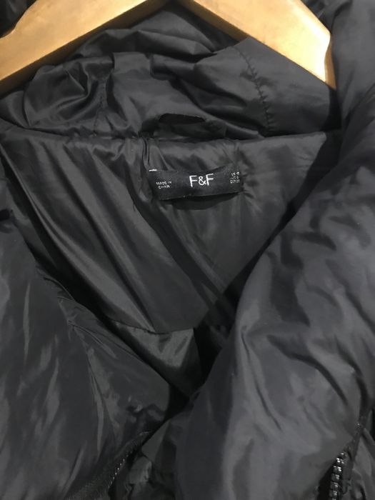 курточки и пальто женские новые