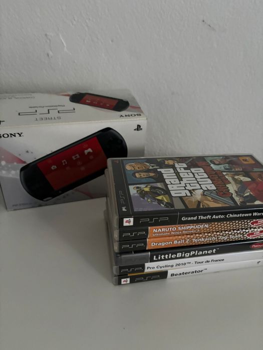 Psp em bom estado - com caixa e jogos