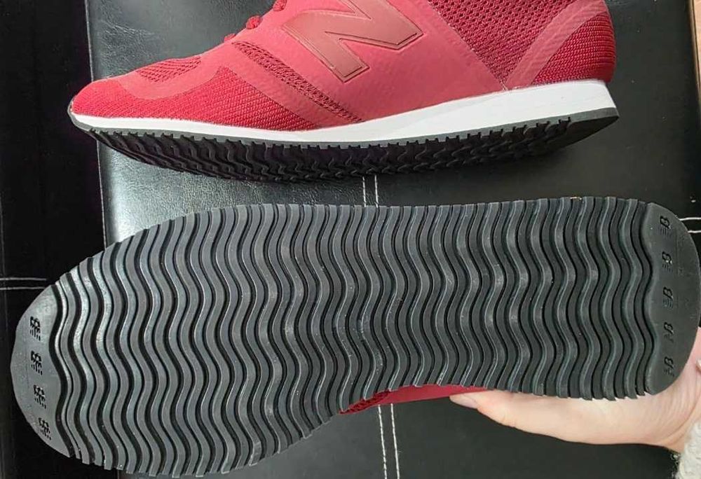 Adisasy New Balance 44 męskie nowe bez metki