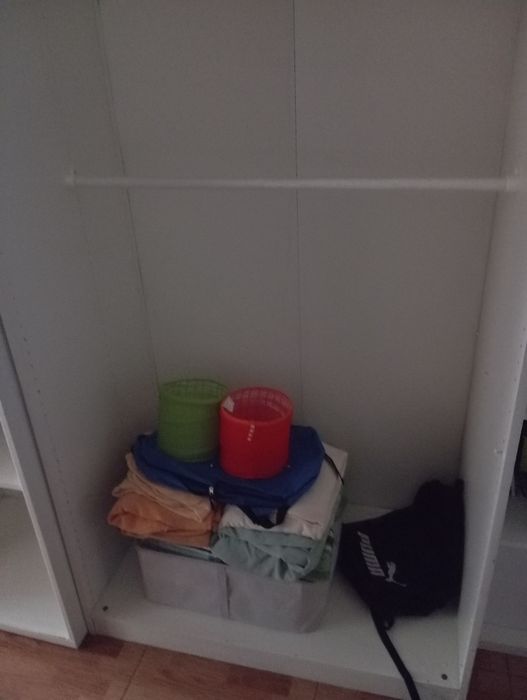 Roupeiro ikea dois varões  aberto