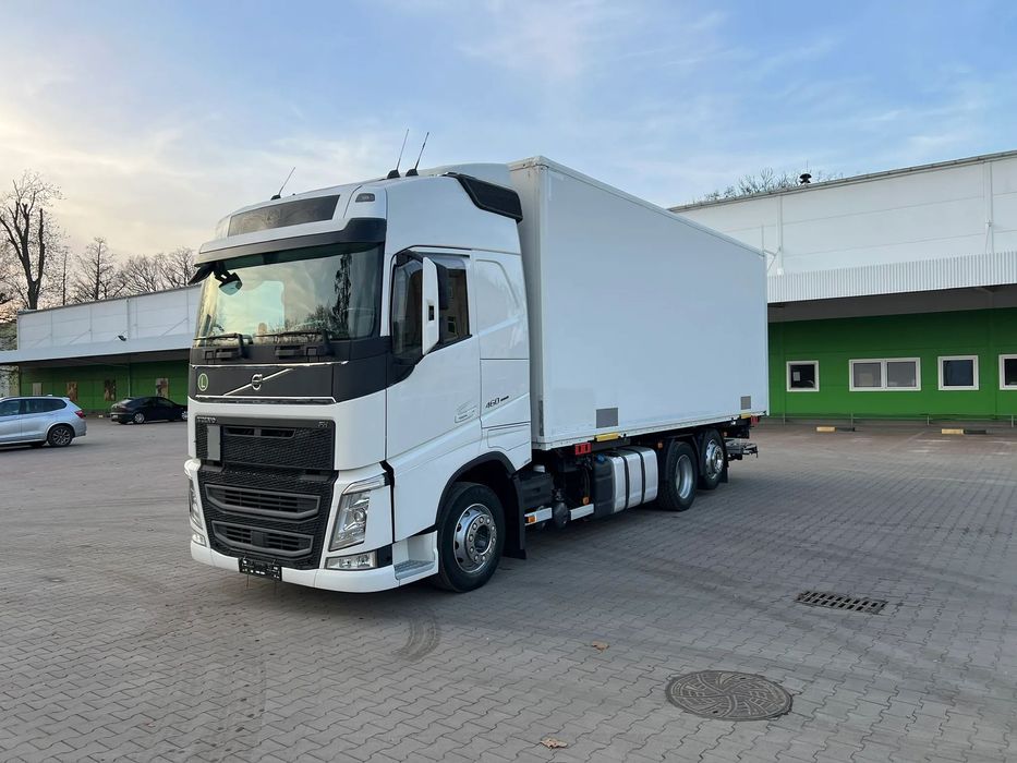 Volvo FH 460 Xenony Klimapostojowa winda Niemcy  Kontener 7,3x2,8x 2,49 Stan BDB Regularnie serwisowane