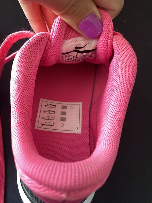 Buty sportowe damskie NIKE