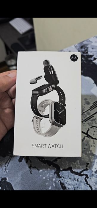 Smartwatch com fones embutido