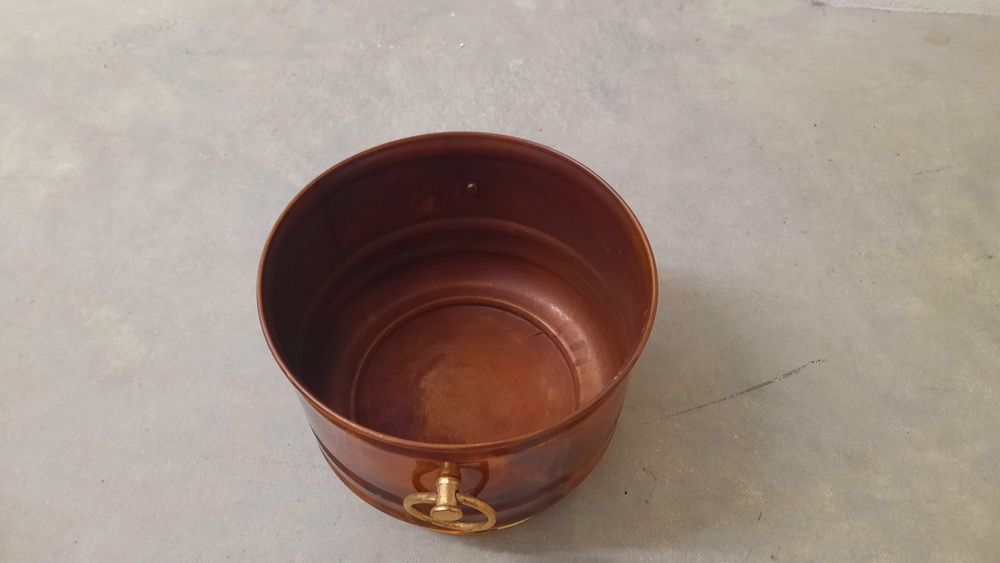 Conjunto de vasos em latão