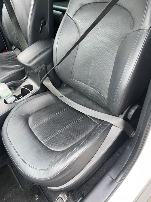 Разборка хюндай ІХ35  Hyundai IX35 d4ha