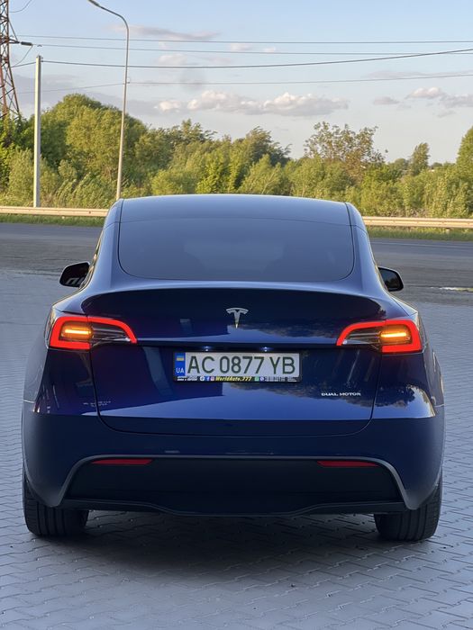 Tesla Model Y 2023р.