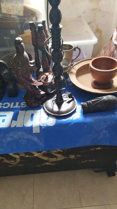 Porcelanas antigas e de pau preto