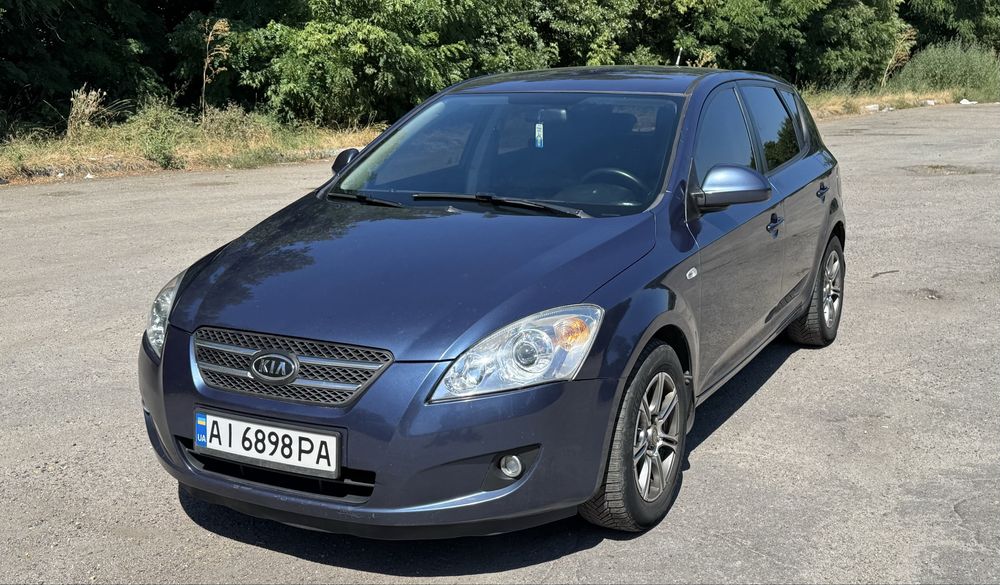 Авто Kia Ceed 2007